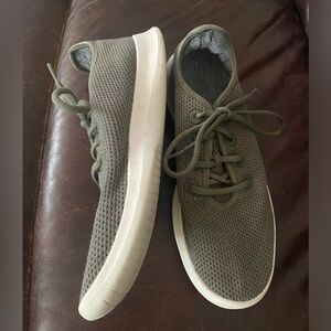 Green allbirds